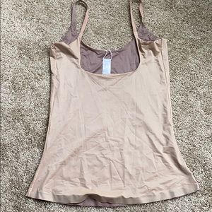 Great Spanx open busy cami. Only worn once.